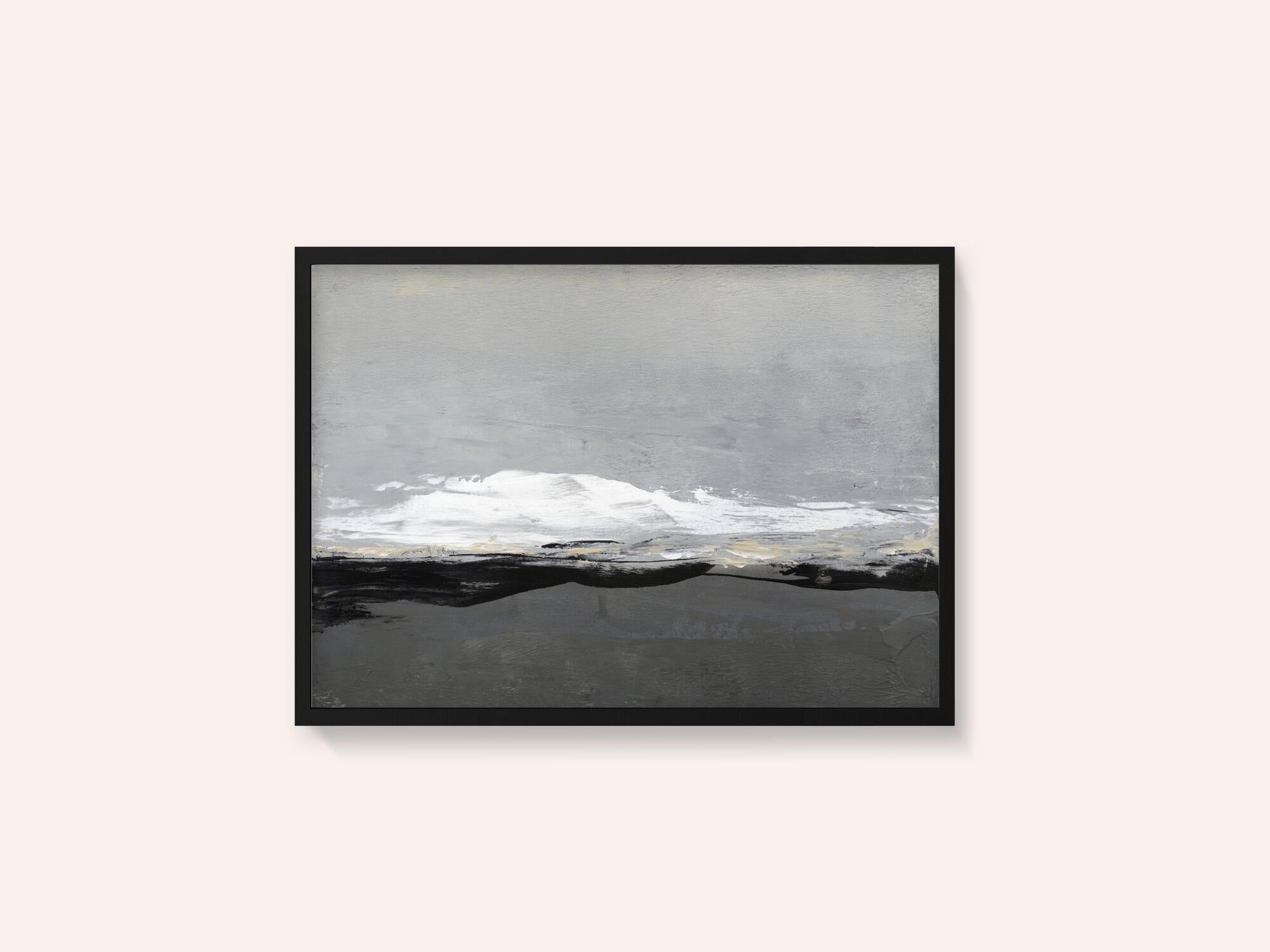 Silent Horizon Over a Calm Sea