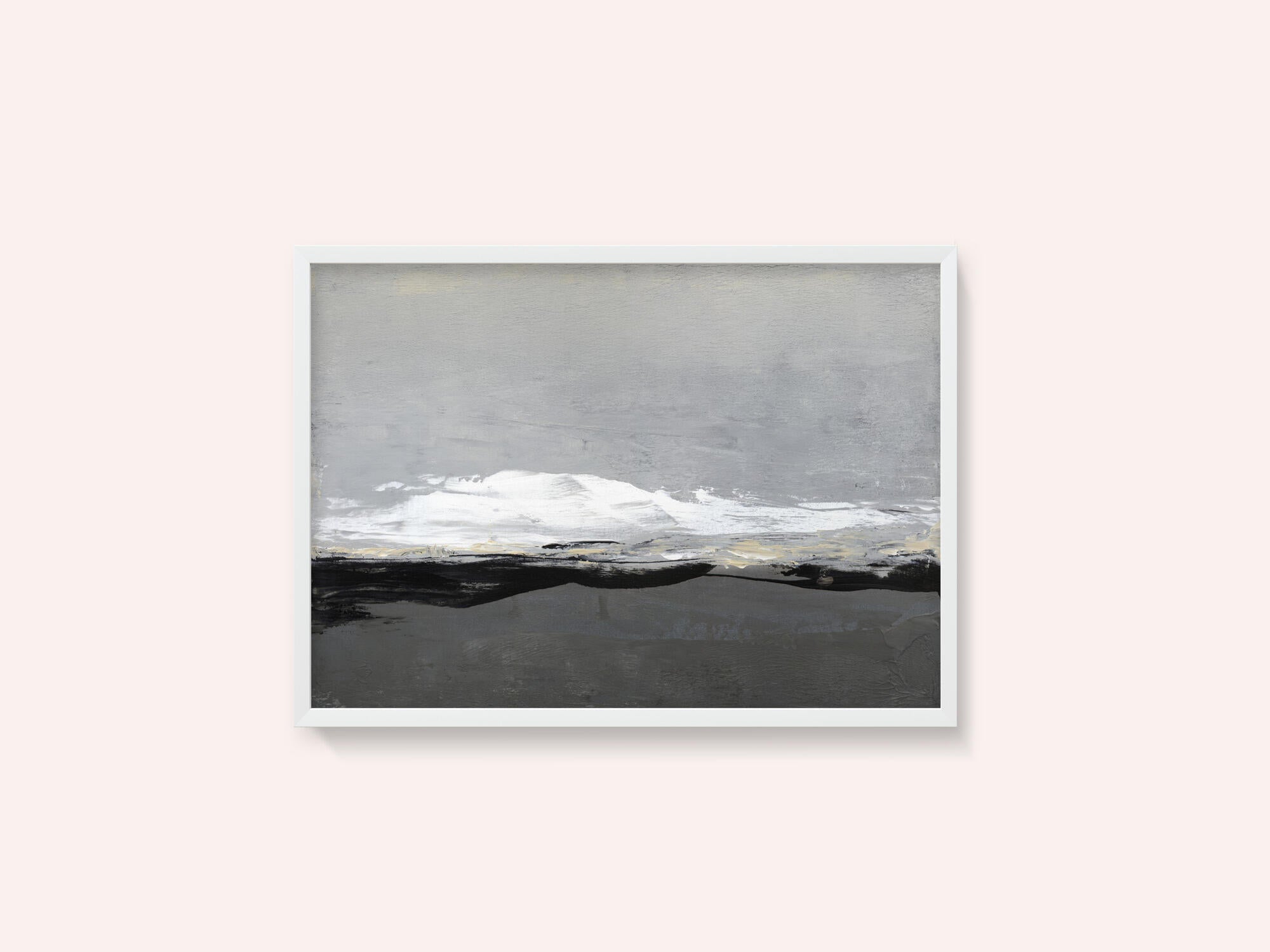 Silent Horizon Over a Calm Sea