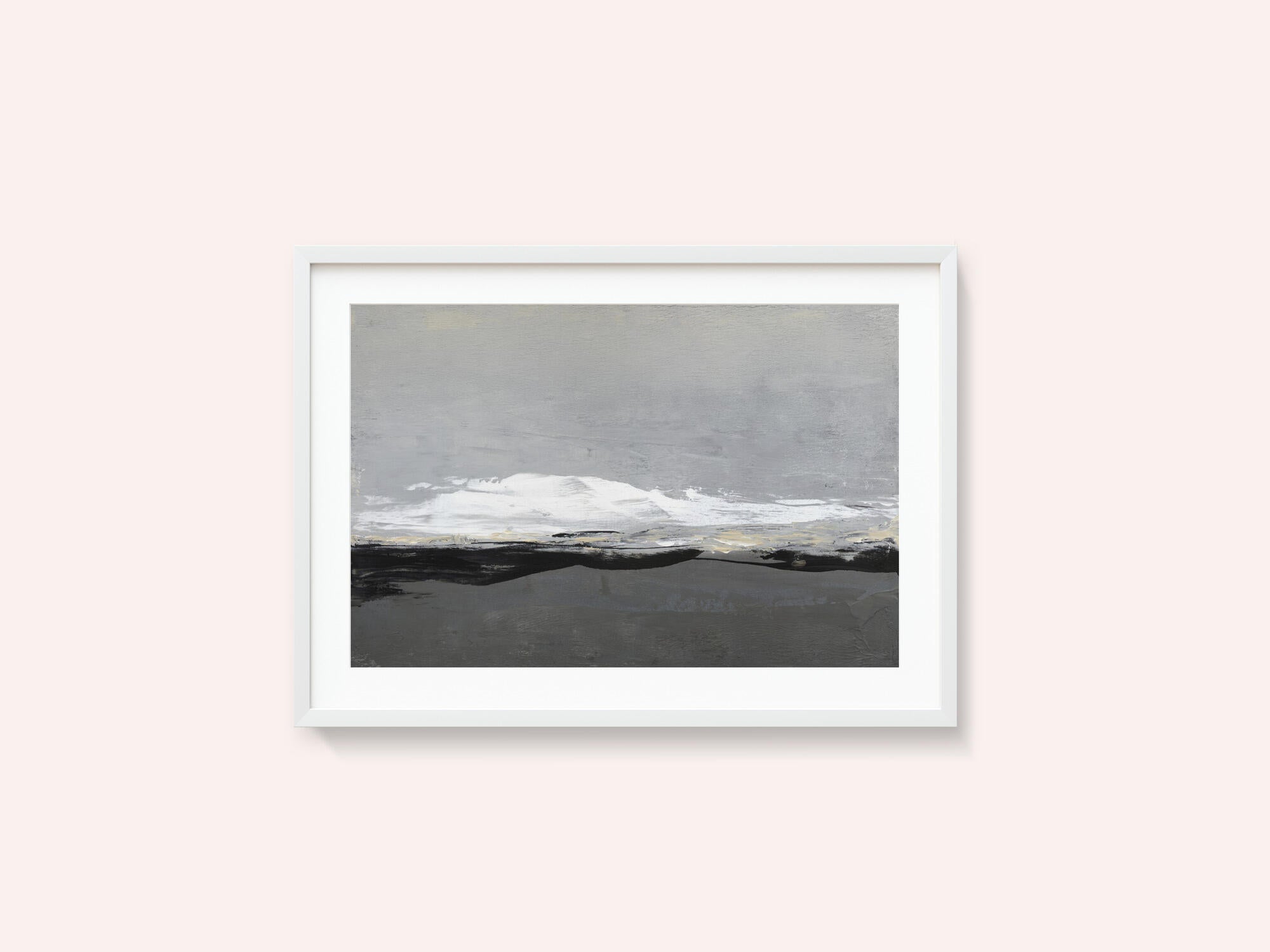 Silent Horizon Over a Calm Sea