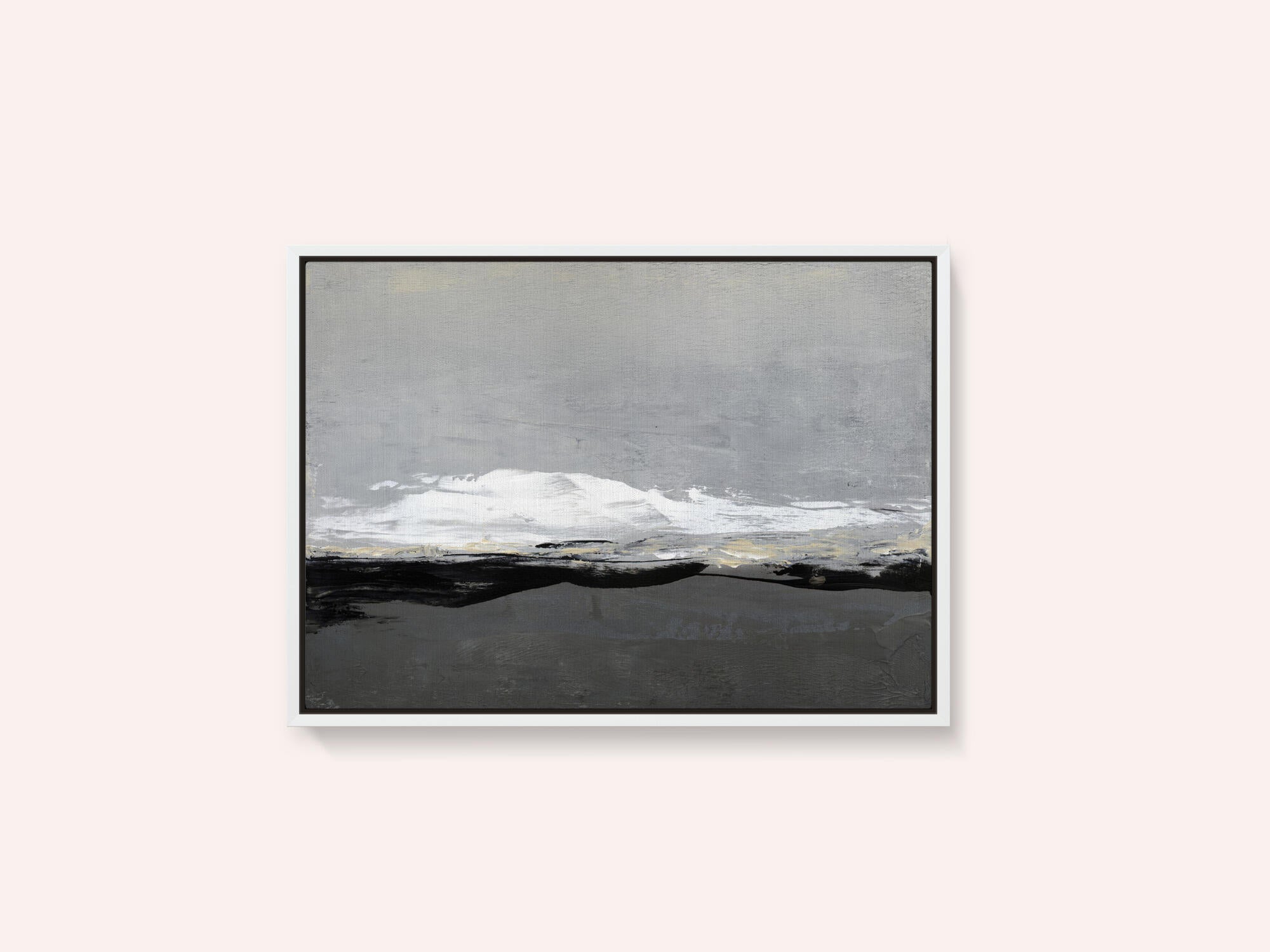 Silent Horizon Over a Calm Sea