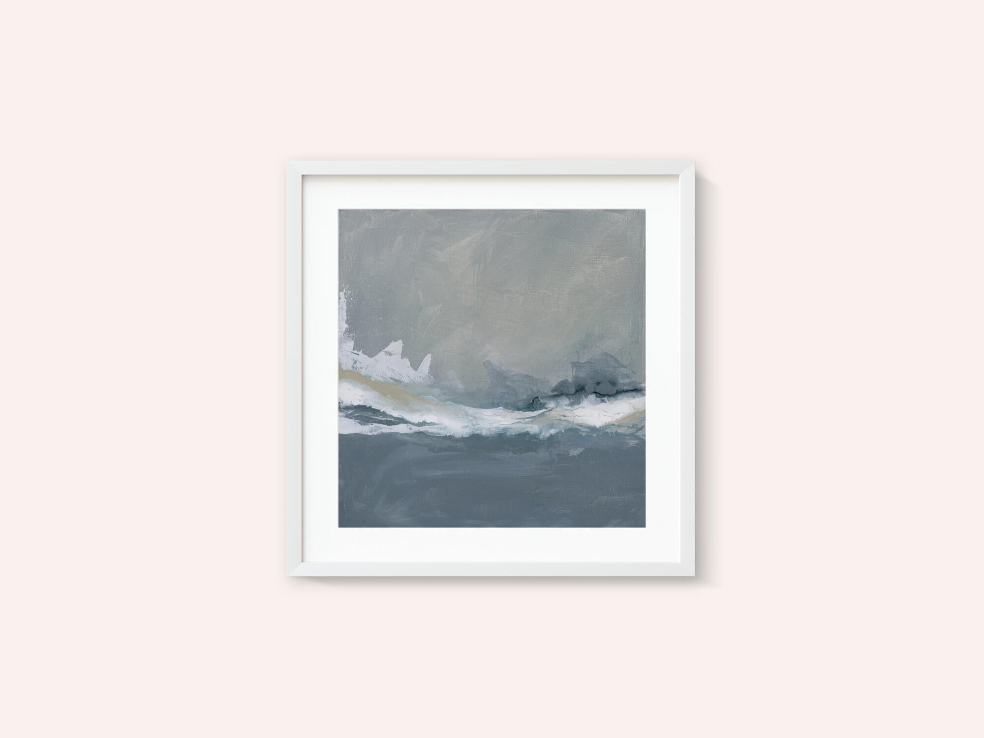 Dynamic Ocean Waves Under a Cloudy Sky