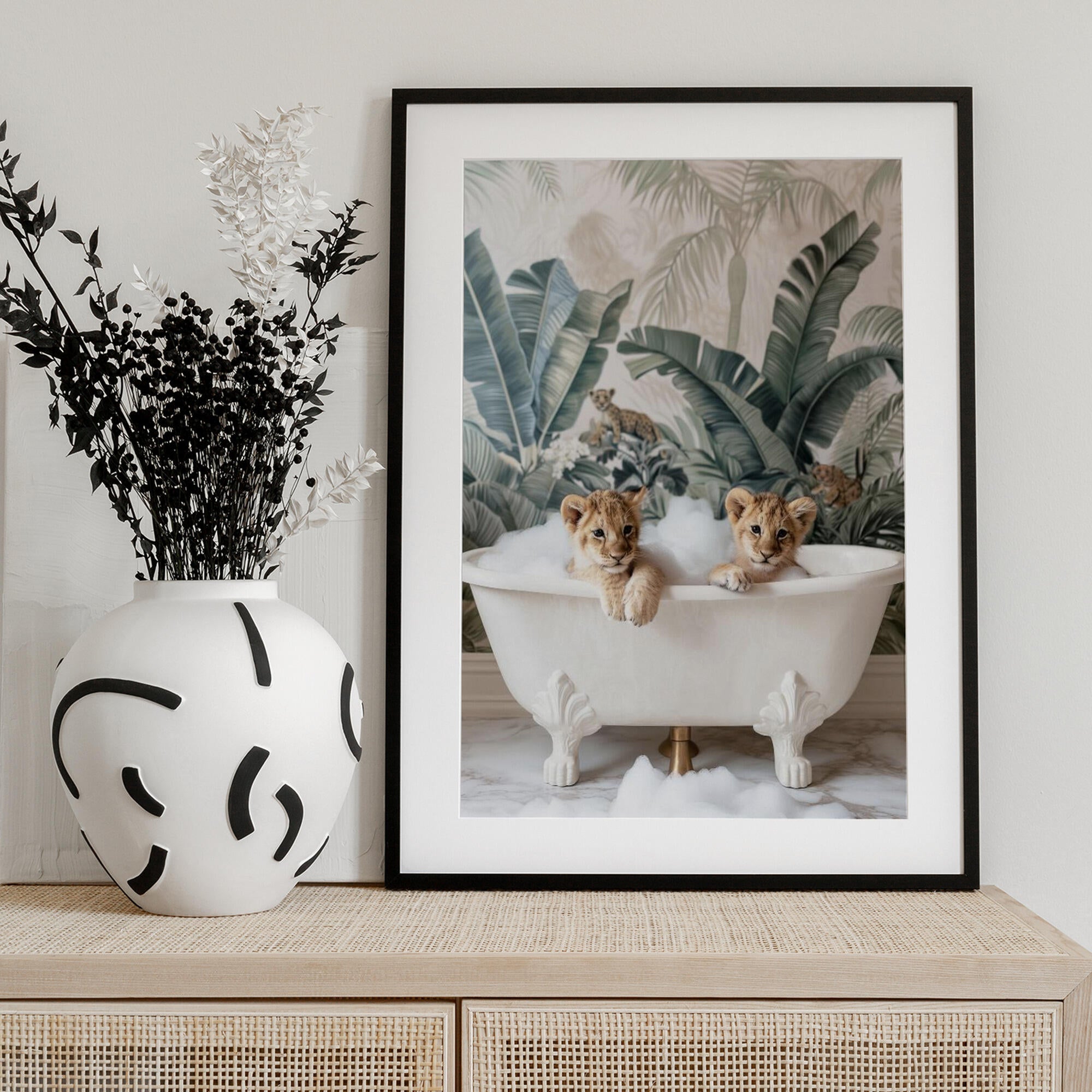 Tropical Lion Bath