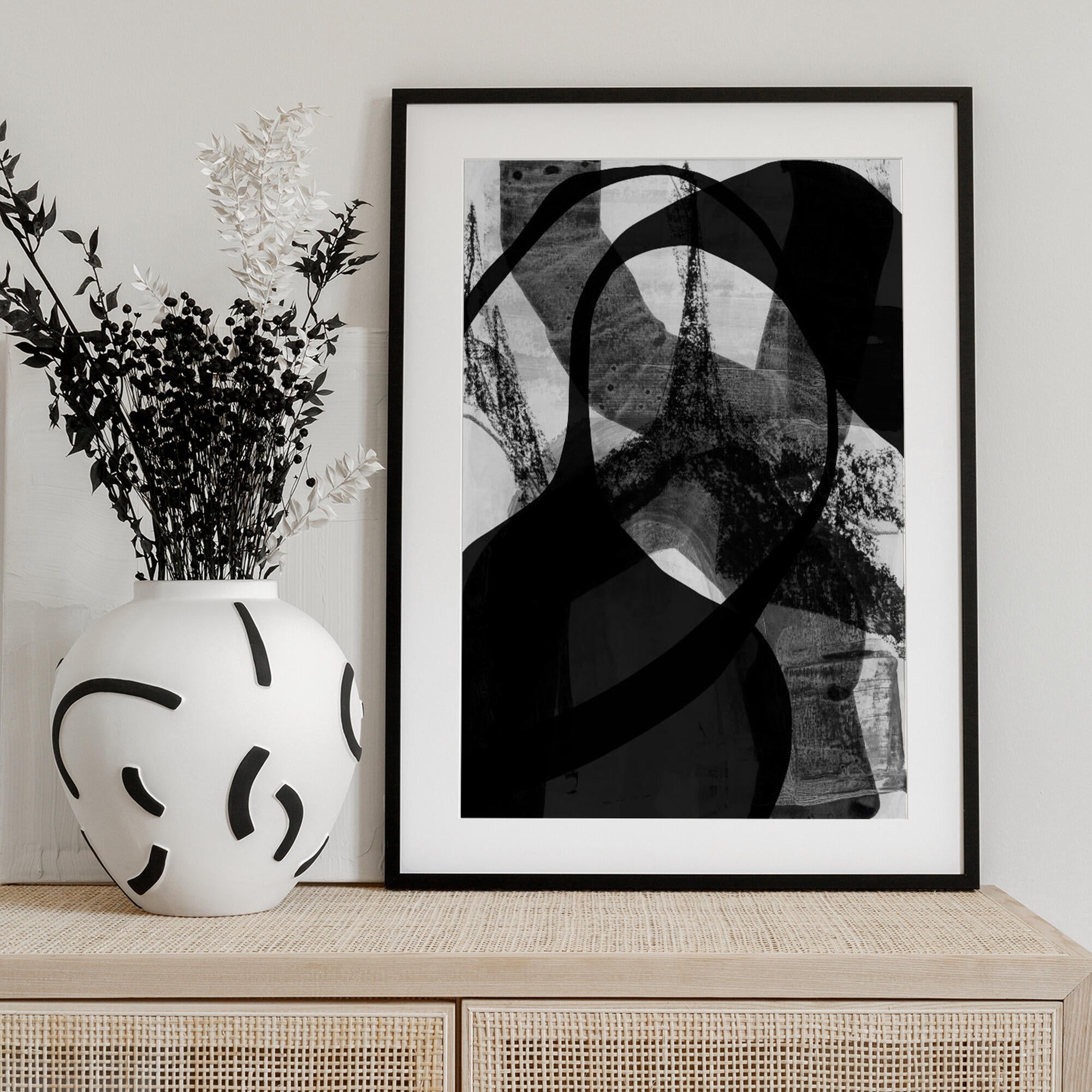 Dynamic Black Curves