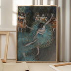 Swaying Dancer