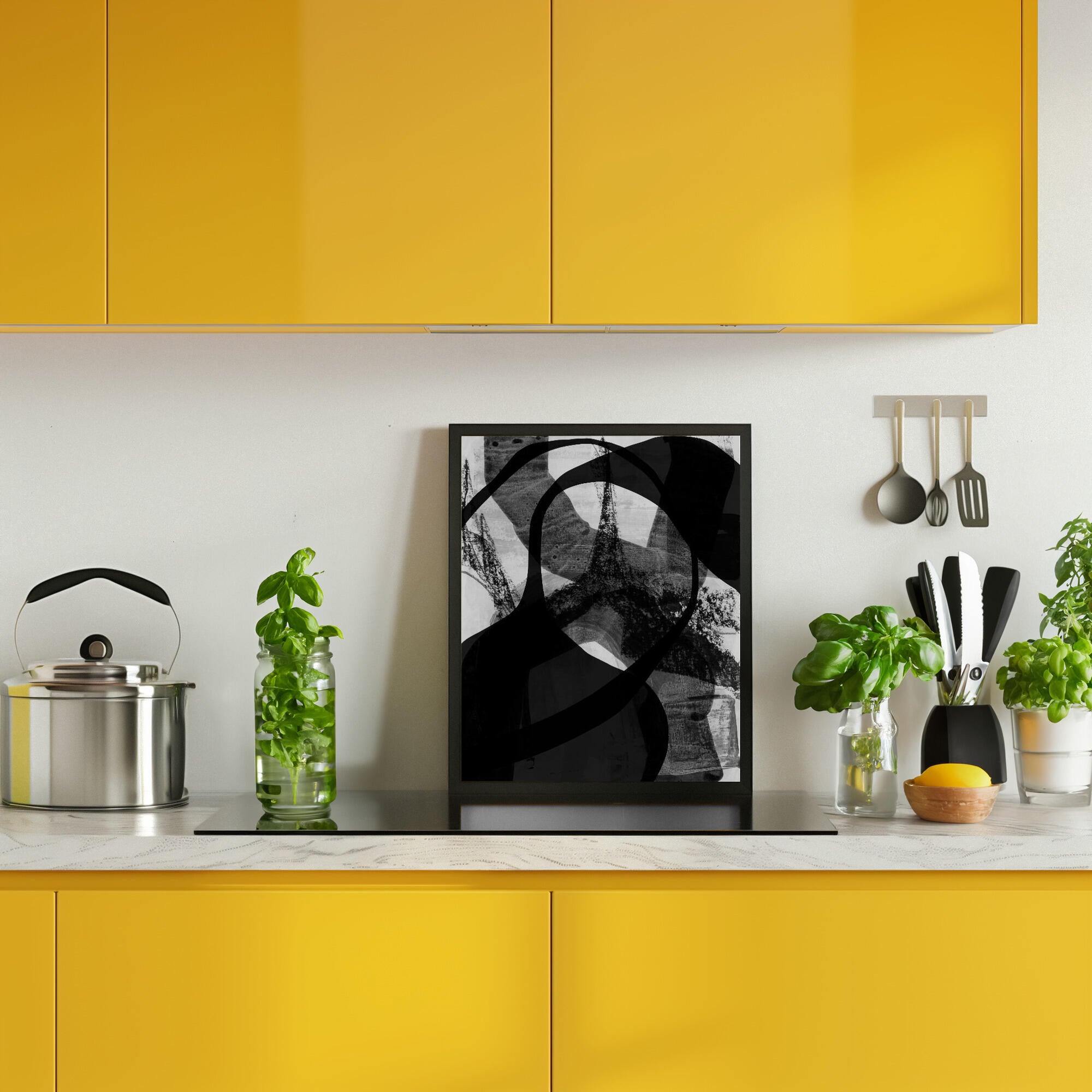 Dynamic Black Curves