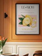 Vintage Style Sliced Lemon With Leaves